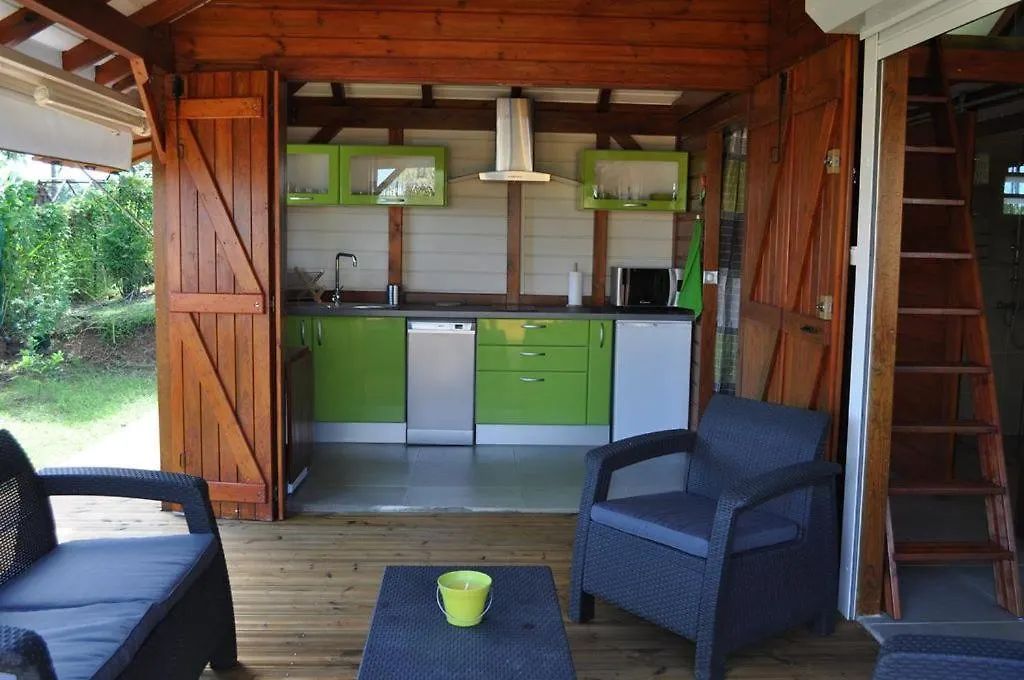 La Petite Creole - Bungalow De Standing Сasa de vacaciones Petit-Bourg